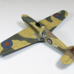 Po zdjęciu pudełka i papierowych zabezpieczeń okopcenia zaczęły trochę przypominać te na oryginale.